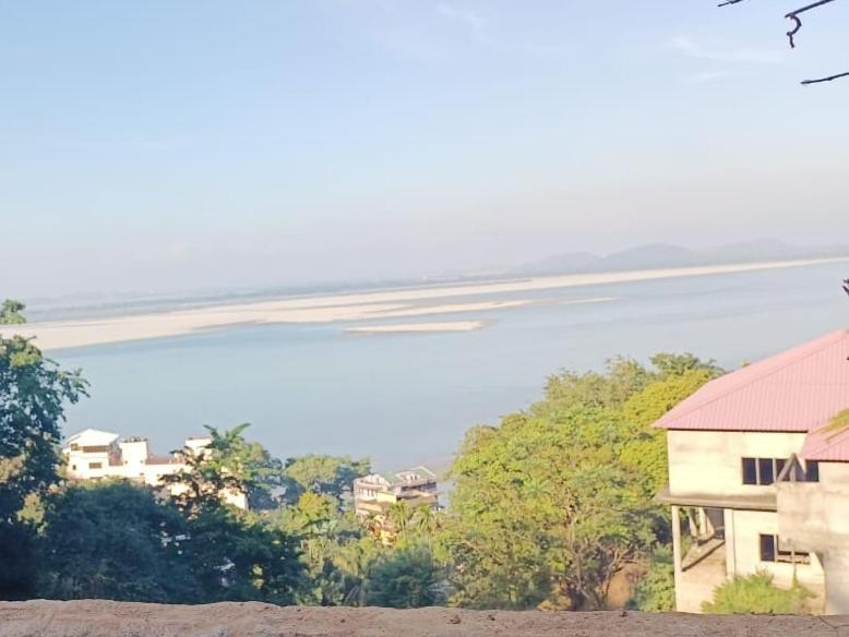 Hilltop Lodge Guwahati Exterior foto