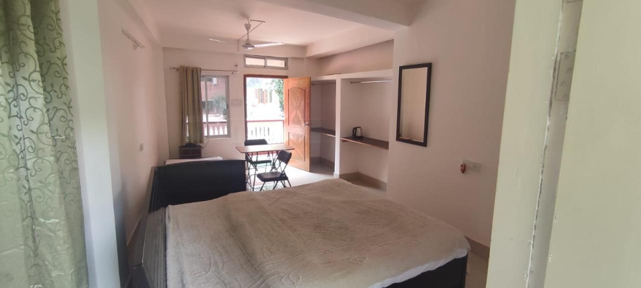 Hilltop Lodge Guwahati Exterior foto