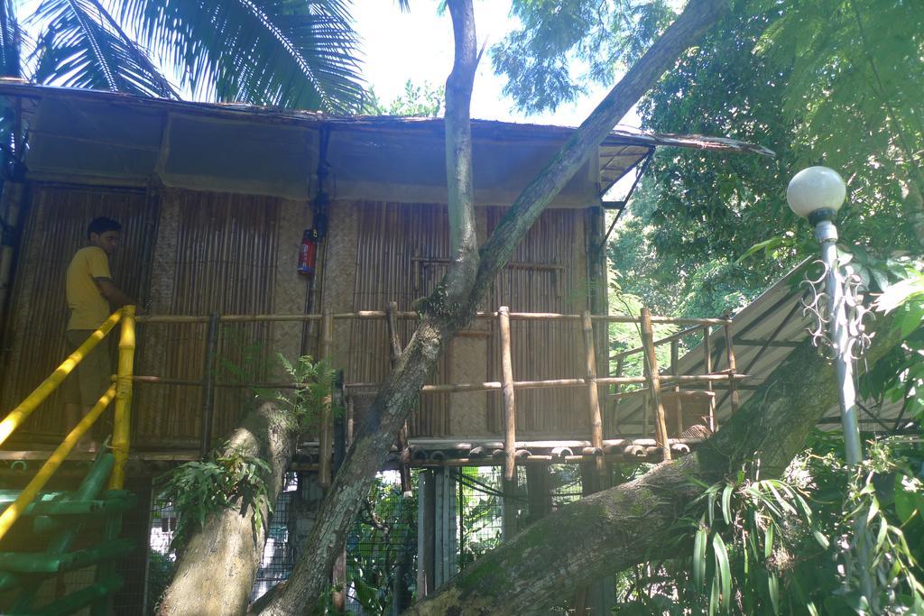 Hilltop Lodge Guwahati Exterior foto
