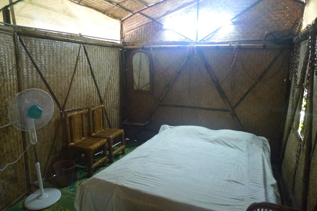 Hilltop Lodge Guwahati Exterior foto