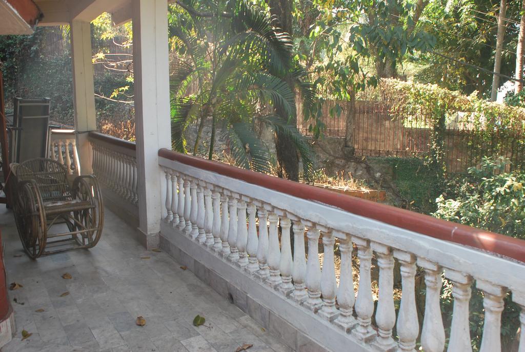 Hilltop Lodge Guwahati Exterior foto