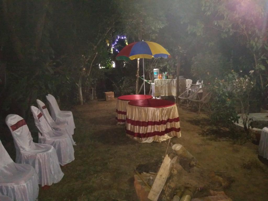 Hilltop Lodge Guwahati Exterior foto